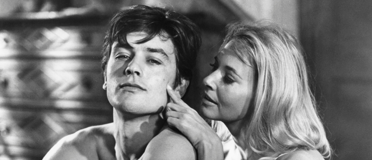 Alain Delon met actrice Romy Schneider in de film The Swimming Pool