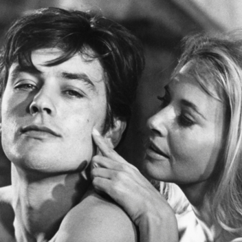 Alain Delon met actrice Romy Schneider in de film The Swimming Pool