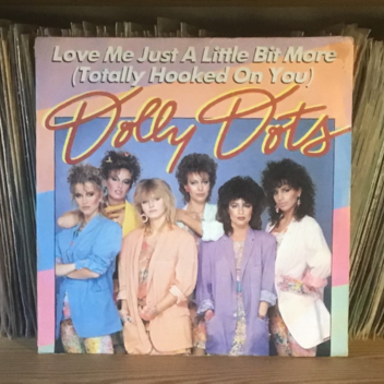 dolly dots